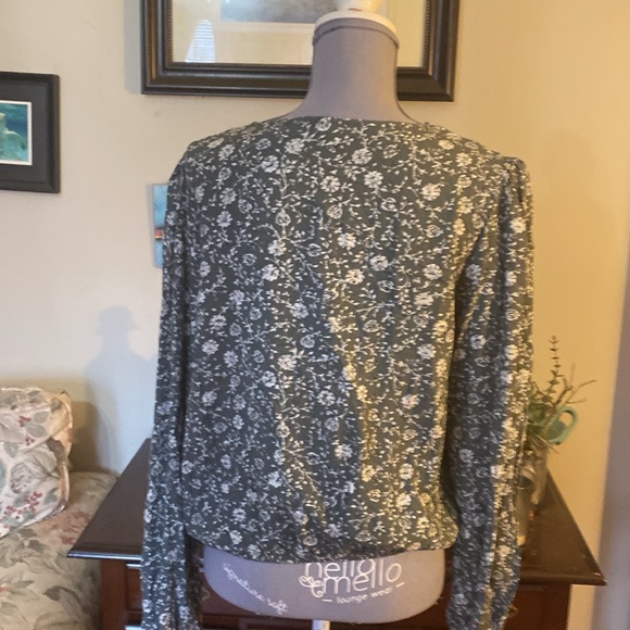 🌺NWT Green Boho Top size XL🌺 - Picture 5 of 6
